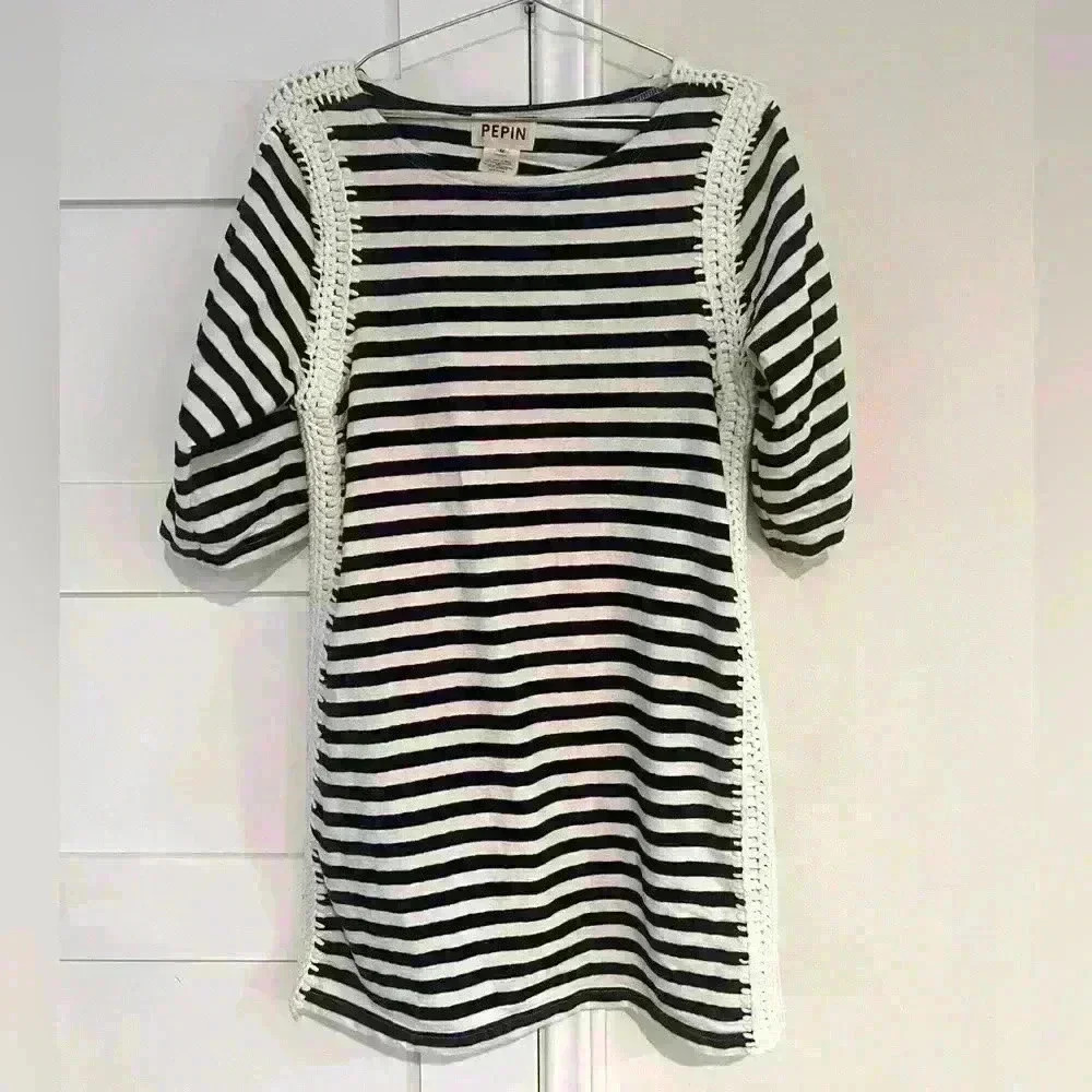 Anthropologie Pepin White and Navy Nautical Short Sleeve Dress- Size Medium EUC
